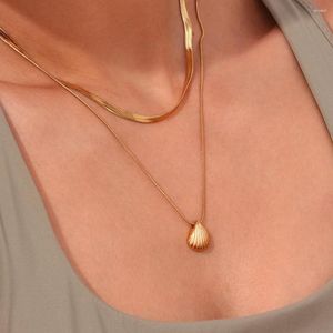 Подвесные ожерелья Прекрасная сеяная сеяная цепь женская раковина в роскошном дизайнере с золотом.