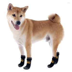 Hundkläder Pet Cotton Socks Breattable Non-Slip Anti-Drop Design Stor och medelstora fotskydd kan vara grossist