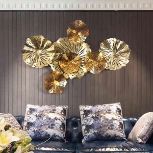 Naklejki ścienne nowoczesne kutego żelaza złoto Lotus Ozdoby muralowe Home Sofa salon sofa tło wiszące rzemiosło dekoracja