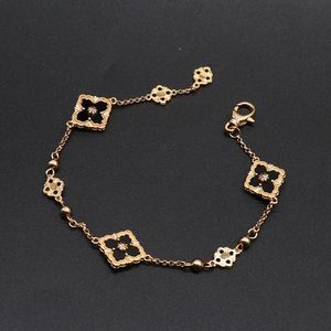 18K Gold Brand Luxury Clover Designer Charm Armband Geometry Court Ethnic Retro Vintage Elegant Link Chain Armelets Bangle smycken gåva för kvinnliga flickor