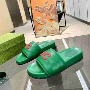 Klassiker sandaler häl tofflor kvinnor gummi mode sandal kvinnor blommor platt skor glid designer sandal 240515