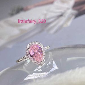 Pendant Necklaces Luxury Created Moissanite Rings for Women Engagement Pear Cut Diamond Ring Finger Jewelry Wholesale