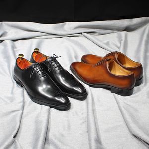 Mens Calfskin Classic, prawdziwa skórzana sukienka w całej krojonej koronki spiczasty palce Brązowy Czarny Biuro Business Formalne buty