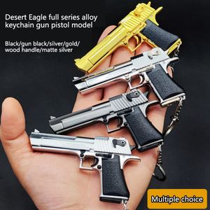 Desert Eagle Full Series Eloy Gun Model Keyring Toys 1: 3 Metal Mini Gun Keychain Model Löstagbar pistol Mötbara gåvor till pojkvän Kids S2224