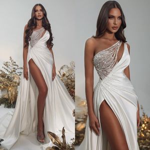 Vintage Slit Wedding Dresses Illusion Beads One Shoulder Satin Wedding Dress Pleats Long designer bridal gowns sweep train