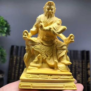 Ashtrayer Solid Wood Guan Gong Sitting Statue Handcarved Modern Art Sculpture Decorative Figurine of Mythical Character Home Living Room X0627