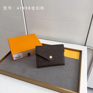 مصممون جديدون من أعلى الجودة عالية الجودة محفظة بطاقة منقوشة على طراز Luxurys Mens Wallet Women Wallet Wallet Hight Luxurys Wallet With Box AAAAA