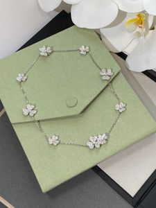 Fashion Clover 9 Flower Necklaces Designer Brand Women 18K Gold Plated Choker chains Jewelry Girls Gift