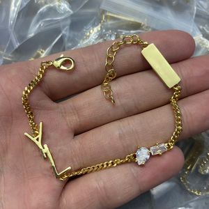 designer Luxury bracelets Original Alphabet bracelet for women girls letter bracelet trendy 18k gold silver Fillet chain jewelry elegant temperament party gifes