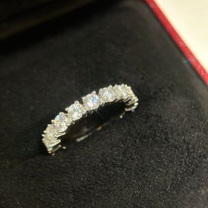 حلقات الفرقة الفاخرة S925 Sterling Silver Full Crystal One Layer Designer Wedding Ring Rings For Women Jewelry with Box Party Gift