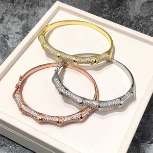 Braccialetto di design di tendenza di moda Bracciale con nodo di bambù in stile cinese retrò Braccialetto di personalità placcato in oro semi-diamante di bambù Marea