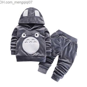 Completi di abbigliamento Moda bambini ragazzi e ragazze vestiti di cartone animato tuta bambino velluto felpa con cappuccio pantaloni 2 pezzi / set primavera e autunno bambini tuta cingolata in cotone Z230717