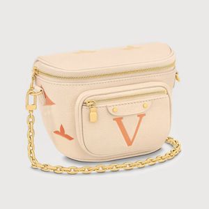 Midjepåsar kvinnor 23SS mini bumbag damer lyxiga crossbody mens bälte bröstpaket läder blomma bum väska designer fanny pack med kedjor handväskor