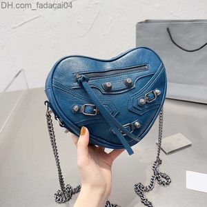 Evening Bags Heart Love Chain Bag Luxury Crossbody Shoulder Mini Bags Sheepskin Pleated Women Handbags Girls Clutch Dinner Bags Small Purse Wallets Z230717