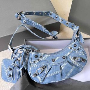 Bule Locomotive Handbag Half Moon Bag Bag Bag Crossbody Handsbags DeniM Canvas Fashion Letter Wallet Mini Pocket Diamond Hardware