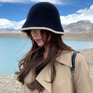 ベレット秋冬2023年女性のためのニットハットウール色のコントラストバケツ帽子汎用カジュアル流域ファッション漁師