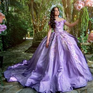 Lawenda kochanie błyszczące sukienki Quinceanera koraliki 3dfloral Applique Lace z Cape Sweet 15 urodzinowe suknie balowe koronkowe