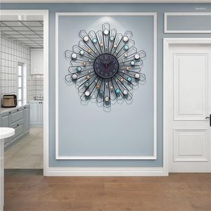 Duvar Saatleri Nordic Style Saat Metal Modern Büyük Dekoratif Dijital Moda Oturma Odası Reloj Pared Grande İç Tasarım