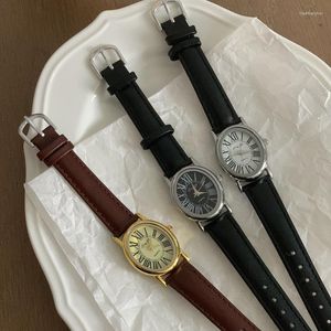 Wristwatches Women Quartz Watch Luxury Oval Shaped Fashion Roman Numerals Numbers Dial Vintage Leather Female Watches Ladies Dress