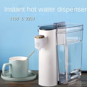 Pompy wodne 110V 220V Instant Water Dispenser gospodarstwo domowe Mały pulpit Szybkie ogrzewanie mini przenośna kieszonkowa dozownik wody 230715