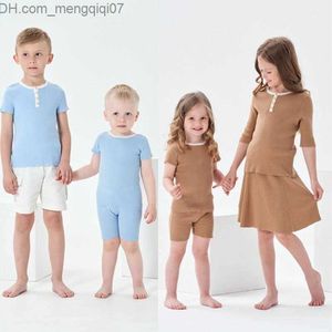 Conjuntos de roupas Vestido de bebê menina irmão irmãs combinando conjunto de roupas de malha para crianças conjunto de blusa de bebê shorts roupas de malha para meninos Z230717