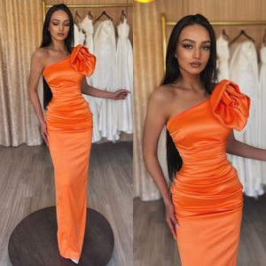 Elegant Orange Prom Dresses Strapless Sheath Evening Gowns Pleats Ruffle Flower Shoulder Formal Long Special Ocn Party Dress