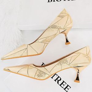 Sukienka buty luksusowe kobiety 5,5 cm Kotek Obcasy Pumki Eleganckie biuro Dani Designer Metal Bankiet PROM SEXY Duży rozmiar 42 43