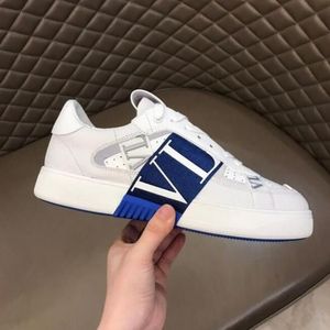 Luxury brand men's and women's casual shoes runway platform platform wedge shoes round head lace-up men's casual shoes fashion flower leather patchwork low-top sneakers.