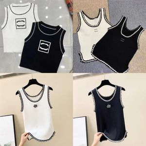 Camisas femininas de marca italiana, sem mangas, com letras, bordadas pelo estilista, camisetas, roupas femininas, verão, manga curta, suéter, tops