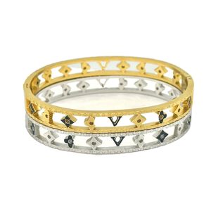 Nuovi braccialetti di stile Bracciale donna Designer di lusso Lettera Gioielli Placcato oro 18 carati Acciaio inossidabile Amanti di nozze Braccialetti regalo S163 all'ingrosso