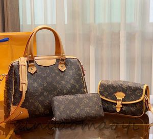 Çok markalı tasarımcı lüks çantalar üç parçalı set, klasik moda logosu, omuz çantası çapraz çanta çanta el çantası sırt çantası, eğlence seyahat çantası, uygun maliyetli