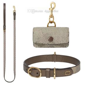 Designer Dog Harness Collar e Set di guinzaglio con lettera classica No Pull Pull Dog Harness Moft Regolable Lusurious in pelle STEP in cucciolo con distributore di sacchetti di cacca L B159