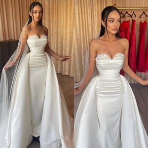 Vintage A Line Wedding Dresses Pearls Sweetheart Satin Wedding Dress Overskirts Long Designer Bridal Gowns Sweep Train