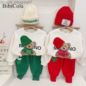 Set di abbigliamento Abbigliamento per neonate e ragazzi Primavera e autunno Moda Set per bambini Baby Solid Print Top + Pantaloni sportivi Set da due pezzi per bambini 2-6Y Z230717