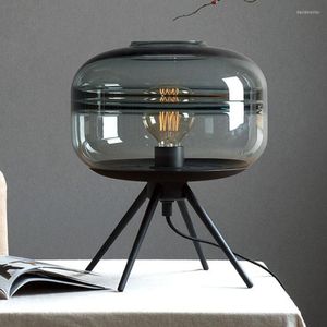 테이블 램프 현대 미국 유리 램프 창조적 인 침실 침대 옆 갈색 파란색 회색 음영 아이언 브래킷 독서 책상