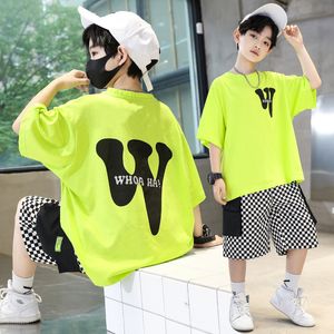 Conjuntos de roupas Summer Boys Cotton Alphabet Short Sleeved T-Shirt TopsPlaid Short Pant Terno School Kids Tracksuit Child 2PCS Outfit 3-14 Years 230717