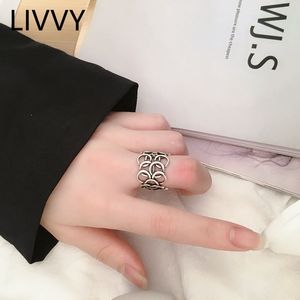 Livvy Silver Color Multi-Style Thai Silver Rings Handgjorda storlek Justerbara ringar för män Kvinnor 2021 Trend