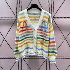 Cardigan tröja knapp upp skjorta jacka designer trimmad med stift logotyp virkning mönster virkning crewel mohair lös stickad kappkvinna jackor topp