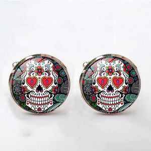 Design Round Glass Cuff Links Vintage Skeleton Cufflinks for Mens Skull Fashion Shirt Cufflinks Button Jewelry Gift