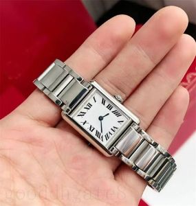 Tasarımcı Montre Homme BP Fabrika Vintage Watch Women Streep Alışveriş Tankı Orologio Di Lusso Kuvars Zarif Kare Beyaz Kadın Kadın Yüksek Kalite XB09 C23