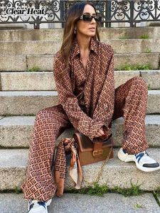 Kvinnors tvåbitar byxor Kvinnor Casual Satin Print Suit Lapel Long Sleeve Tops With Long Pants 2 Piece Sets 2023 Fashion Loose Commute Street Lady Outfits J230717