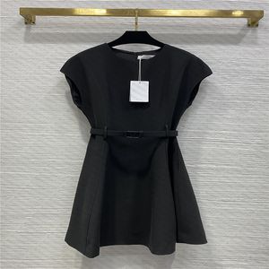 23 Mulheres de verão Vestido de grife Camisetas Vestidos com cinto de letras Meninas Milan Runway Jersey Regata Linha A Vestido sem mangas High End Mini Manto Vestidos de grife