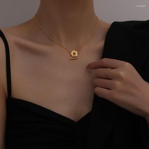 Collane con ciondolo Piccola margherita Fiore OT Bottone Collana con perline tonde per donna Catena clavicola di lusso Femmina Acciaio al titanio Placcatura in oro