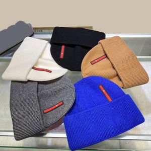 Designer Beanie Cotton Cap Warm Breathable Solid Color Hat Temperament Versatile Style Hat Fashion Accessories