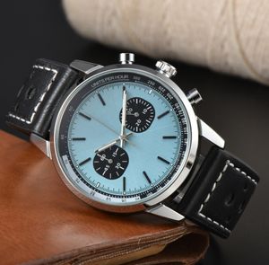 Män tittar på Full Function Chronograph Sapphire Watches Designer Datum Logo Quartz Steel Strap Gummi Strap Designer Strap Calender