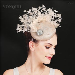 Berets Nice 4-Layer Feather Women Fascinators Hat Vintage Cocktail Headpiece Elegant Ladies Wedding Fedora Hats Headband