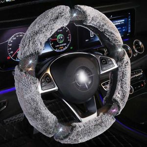 Coberturas de volante de cristal de inverno de pelúcia Auto Car Steering Covers Creative Diamond Handlebar Cover Fit for Women Ladies Girls Car Accessories T230717