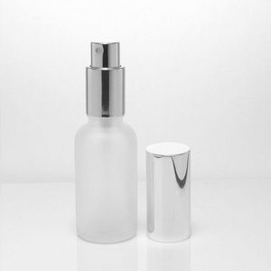 30 ml 1oz återfyllbar frostad rund glasparfymflaska med aluminiumatomizer tom kosmetisk smink sprayflaskbehållare för resor VLRVV
