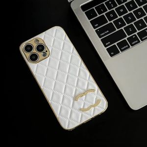 Designer caso de telefone costurado proteção de lente de couro para iphone 14 pro max plus 13 12 11 luxo c phonecases capa à prova de choque shell 4 estilos novo