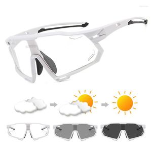 Outdoor Eyewear SUPERIDE Pochromic Riding Cycling Sunglasses Men Women Road Bike Mountain Glasses Sports Windproof Bicycle